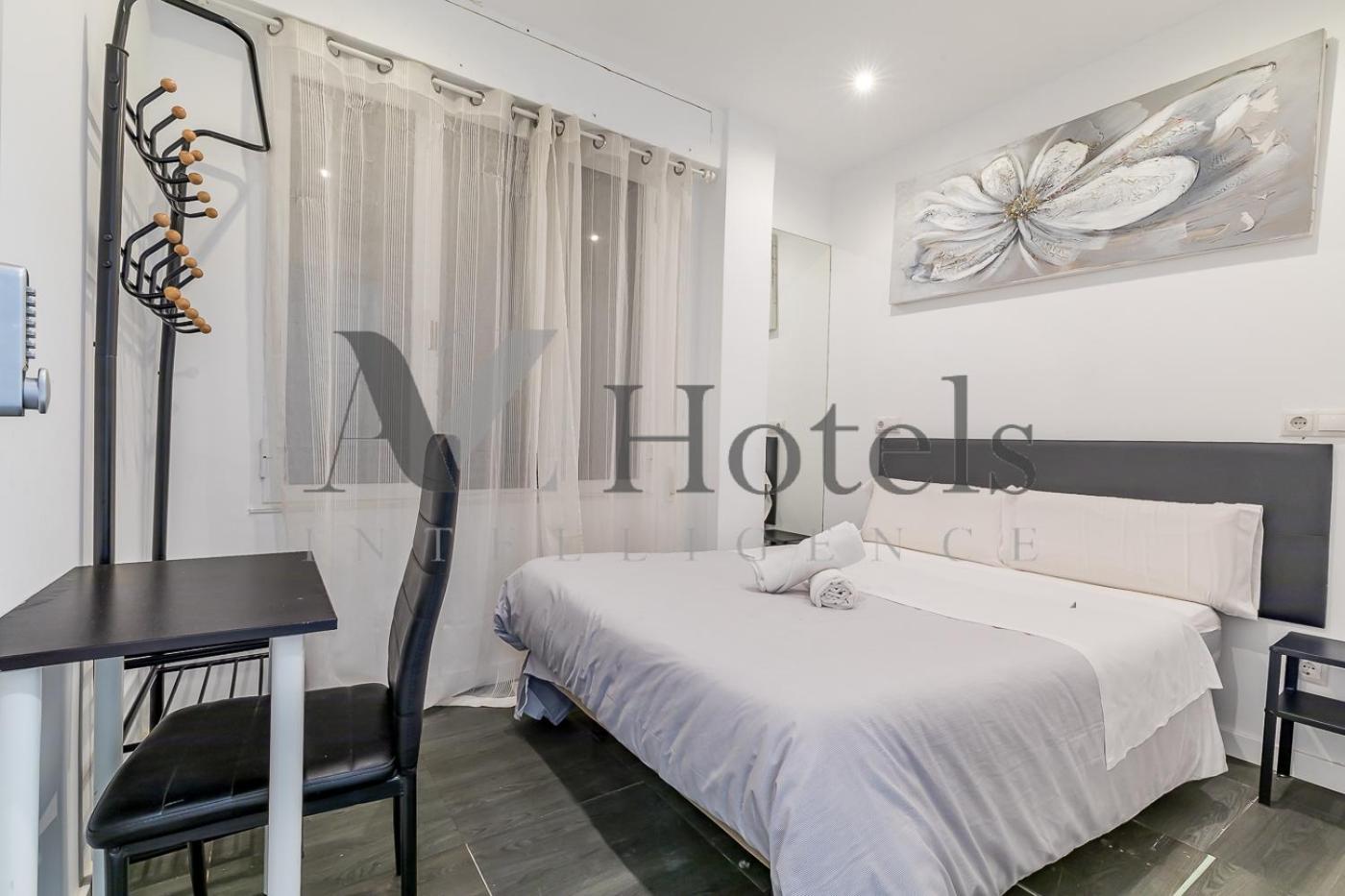 Ayz Ulises - Auto Check-In Property Madri Exterior foto