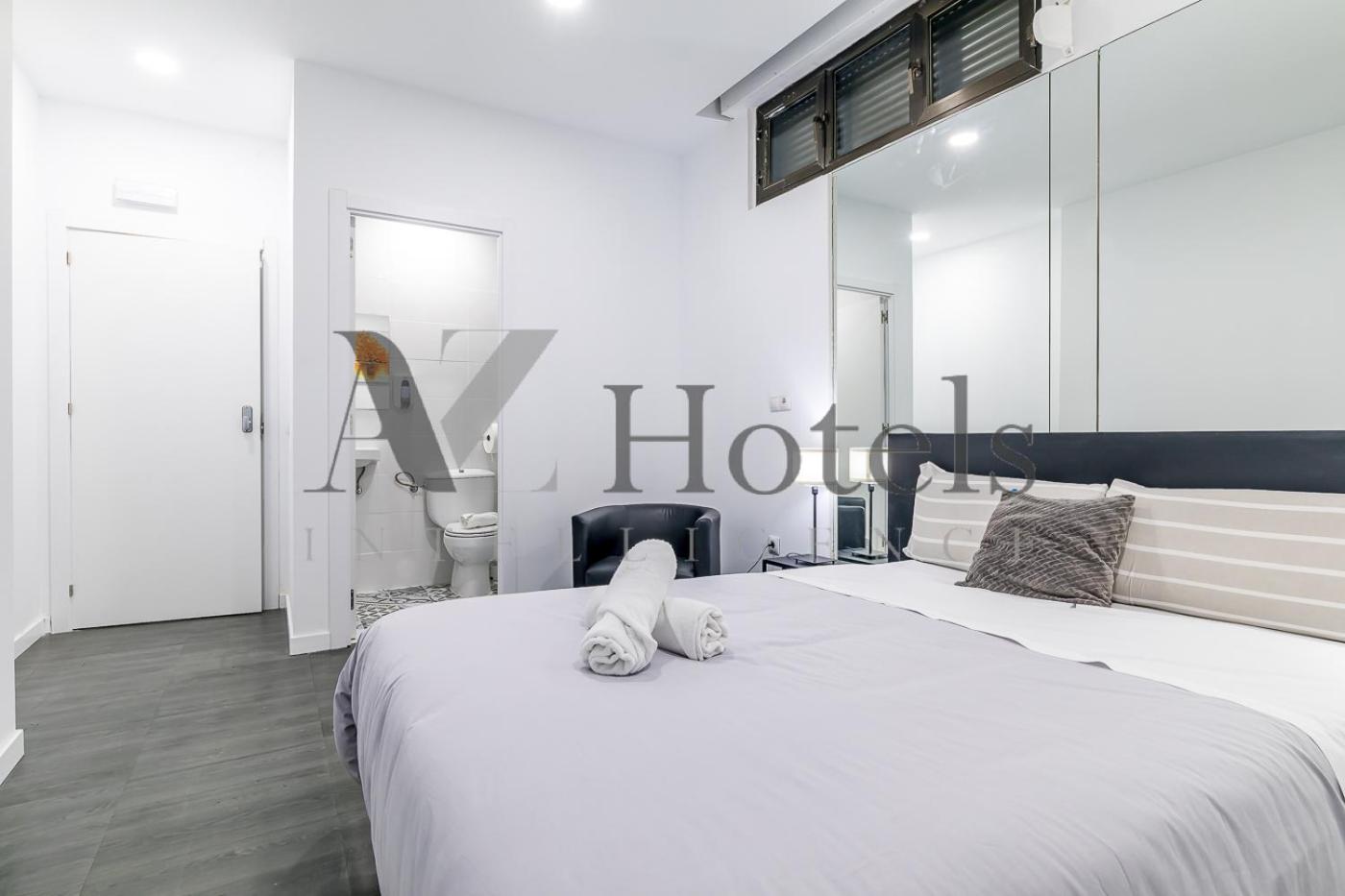 Ayz Ulises - Auto Check-In Property Madri Exterior foto